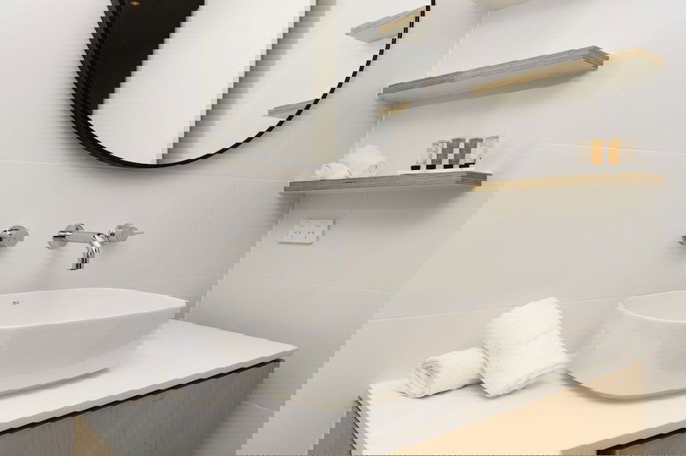 Hotel R Hotel Geelong