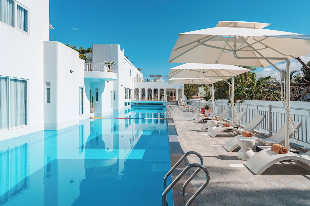 Hotel The Up Phu Quoc
