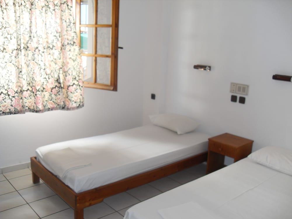 dal travel Iraklis Studios & Apartments