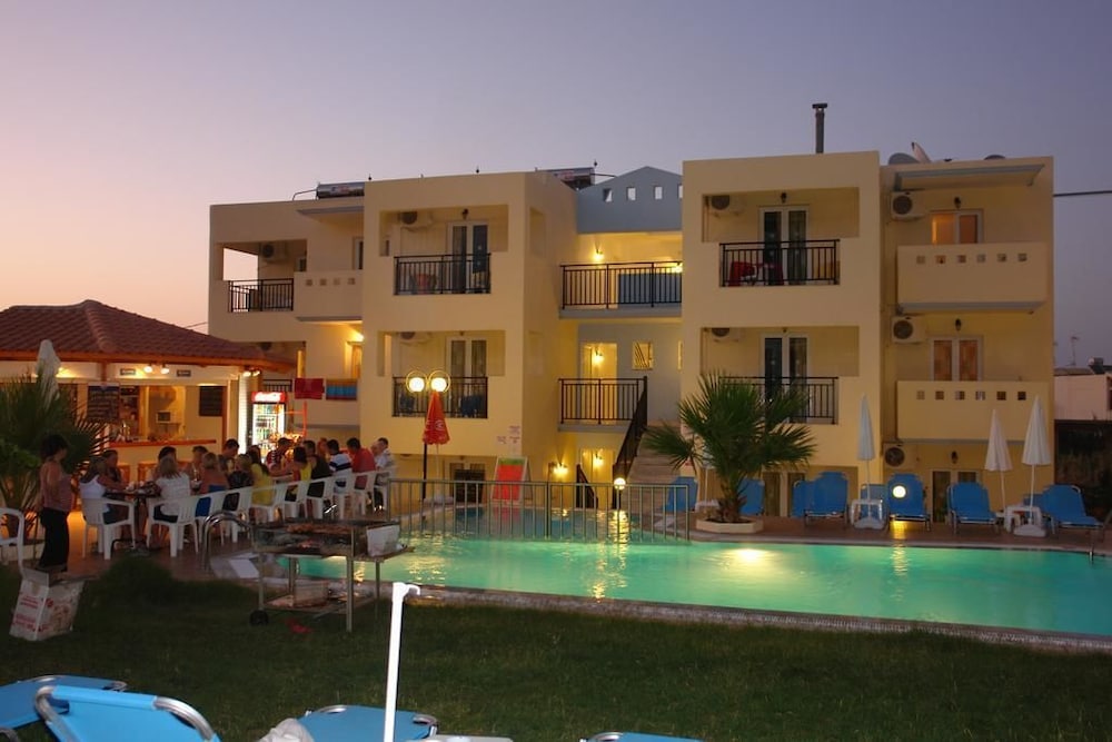 dal travel Sunshine Studios & Apartments
