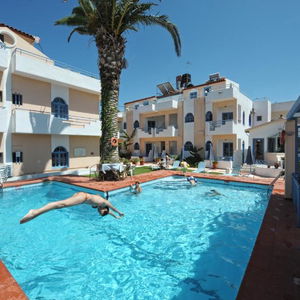 Sejur Sirena Apartments vacanta Agia Pelagia