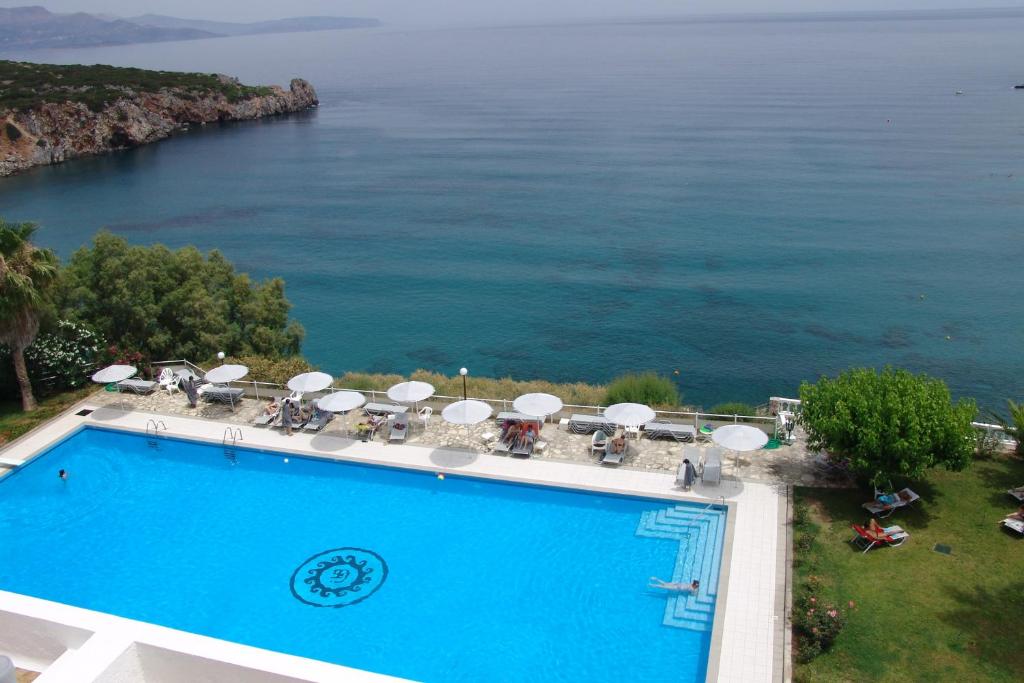 dal travel Istron Bay Hotel