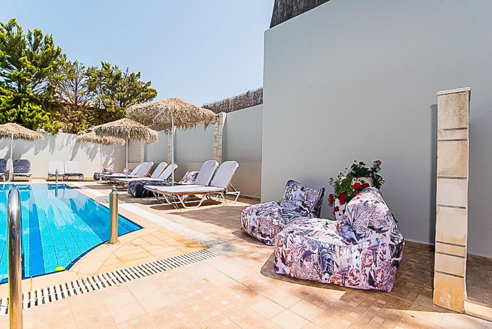 dal travel Sunshine Stds Malia