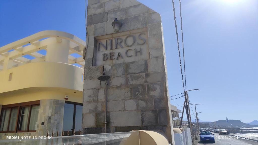 Hotel Niros Beach