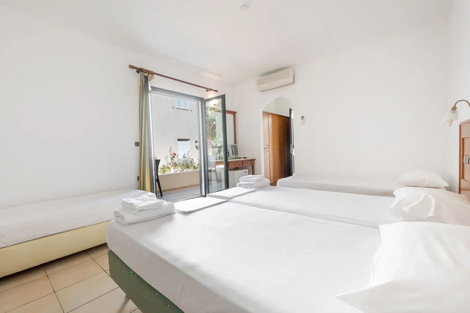 Anastasia Hotel