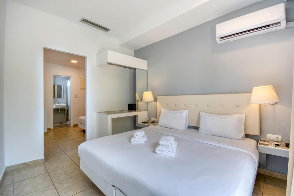 dal travel Astron Hotel