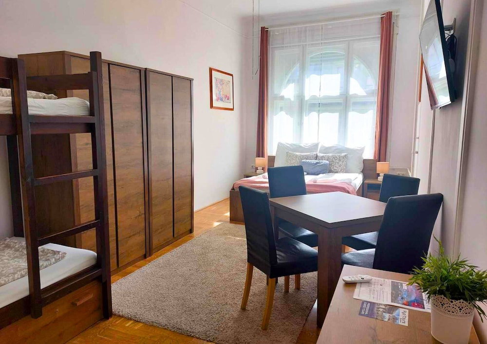 Black Sheep Budapest Hostel
