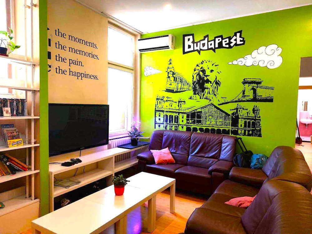 Black Sheep Budapest Hostel