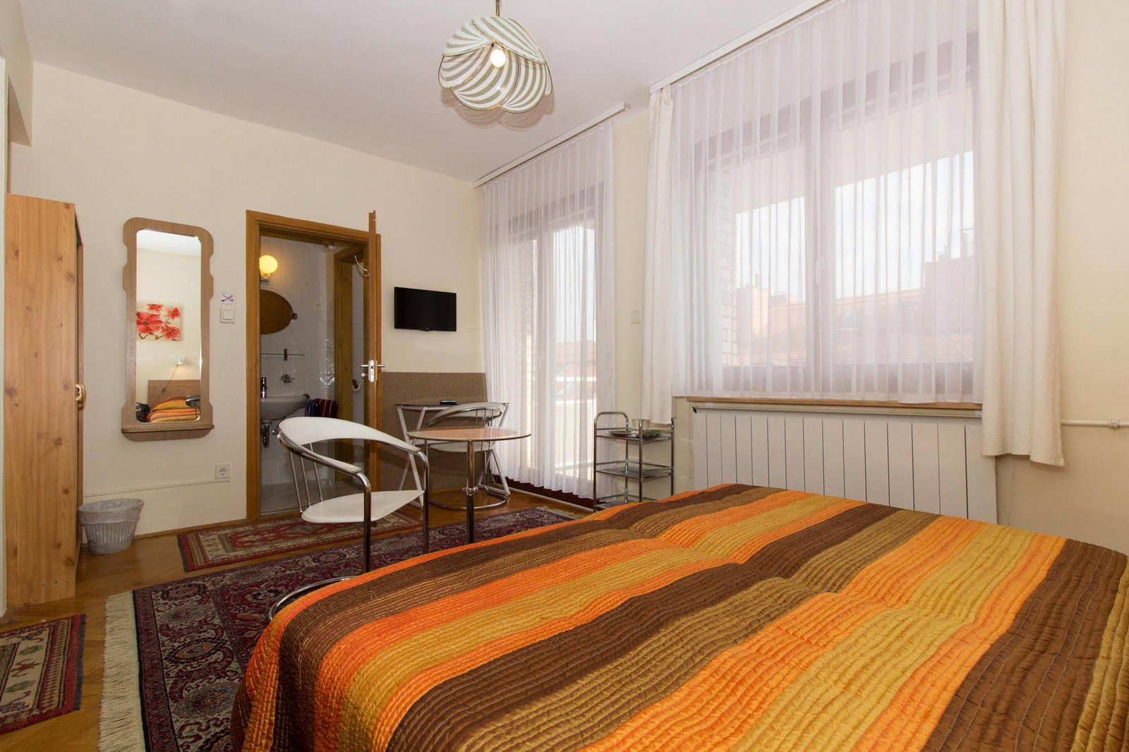 Budavar Pension