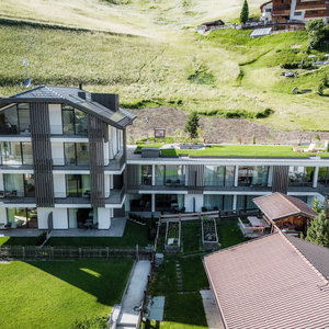Hotel Anna Lodges Dolomites cazare Santa Cristina Valgardena