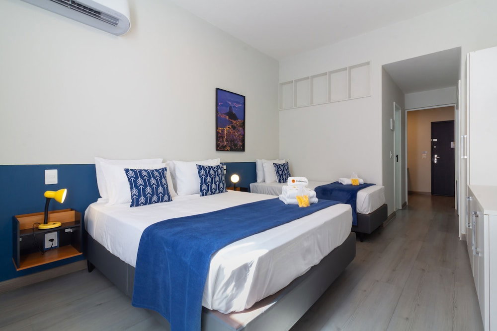 Comfort In The Heart Of Rio Rb1701