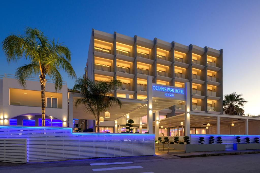 dal travel Oceanis Park Hotel