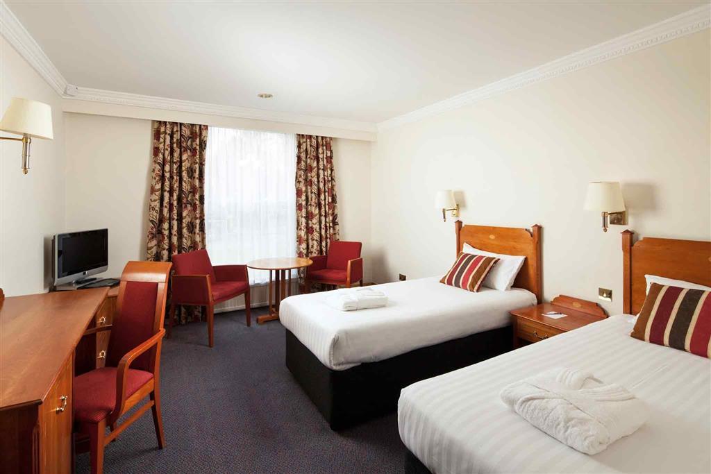 Mercure York Fairfield Manor Hotel