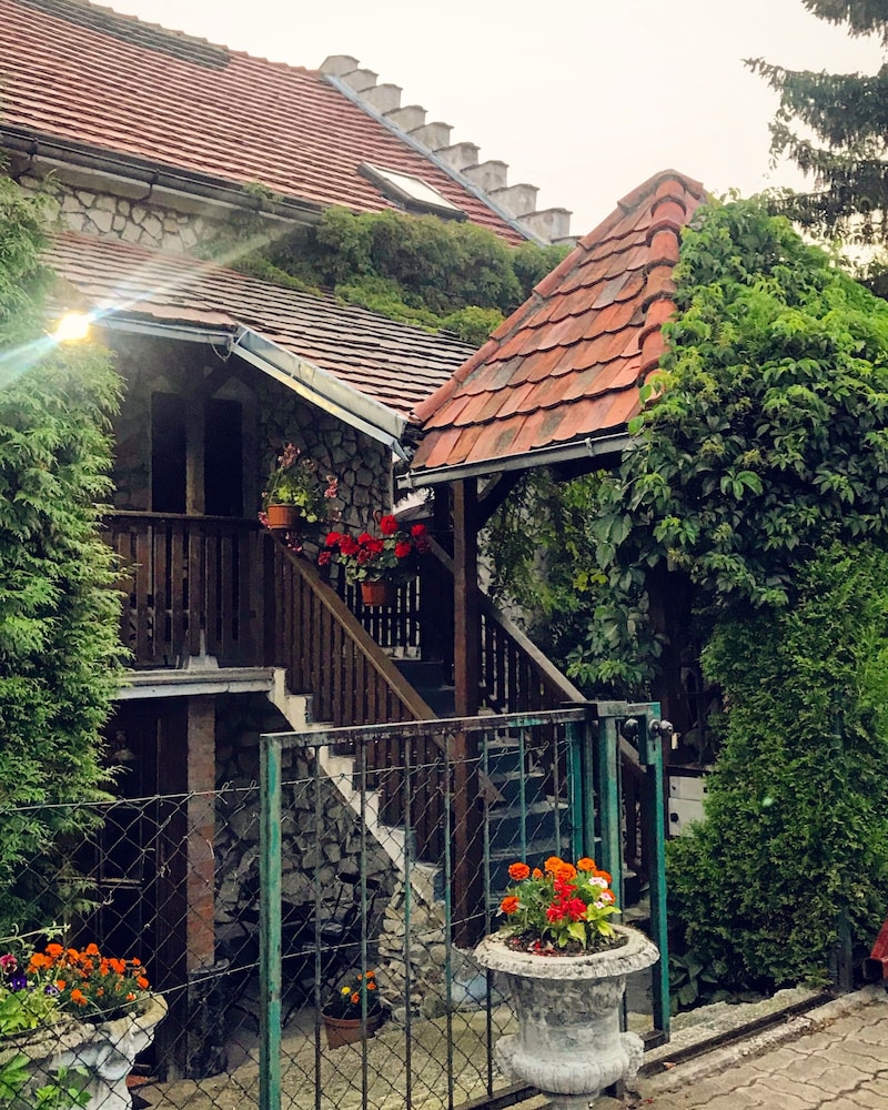 Hotel Dworek Adamski