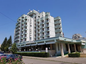 Hotel Sarmis cazare Deva