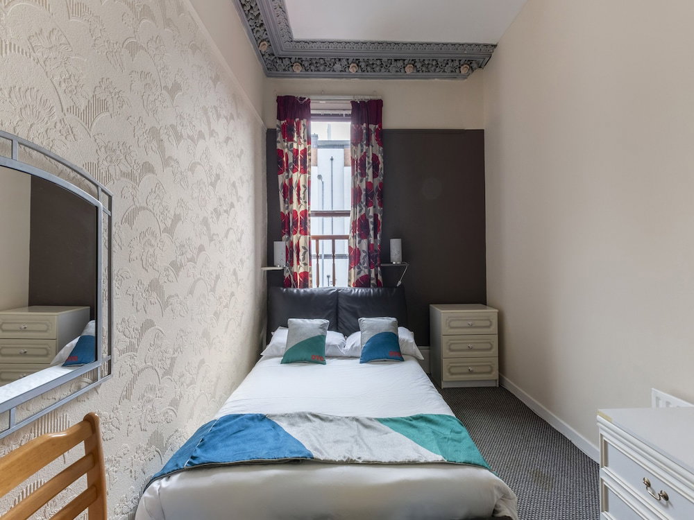 Hotel Oyo Queens Quarter
