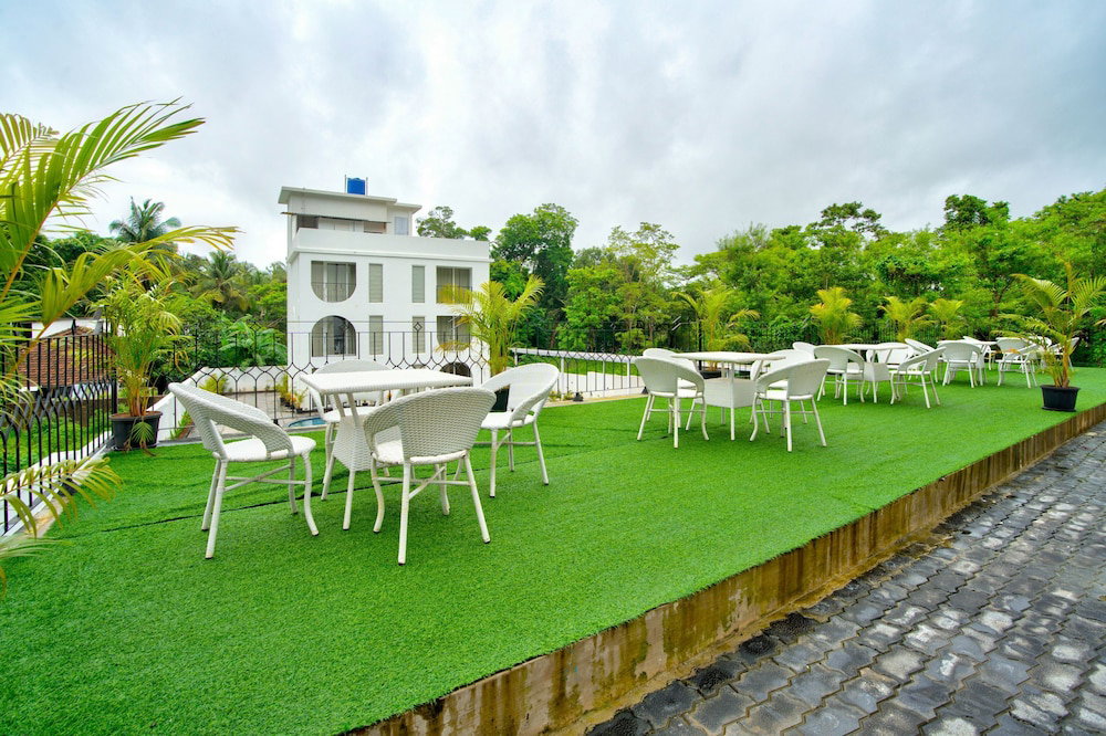 Hotel The Goa Courtyard