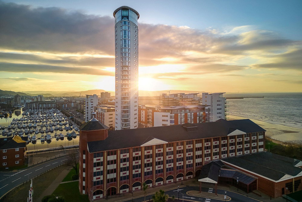 Hotel Delta Hotels By Marriott Swansea