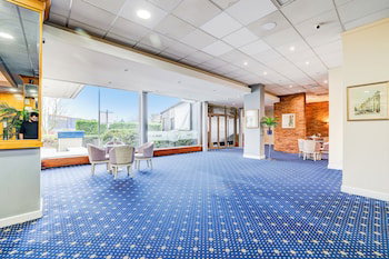 Chiltern Hotel, Luton Airport