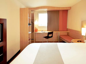 Hotel Ibis London Luton Airport cazare Luton