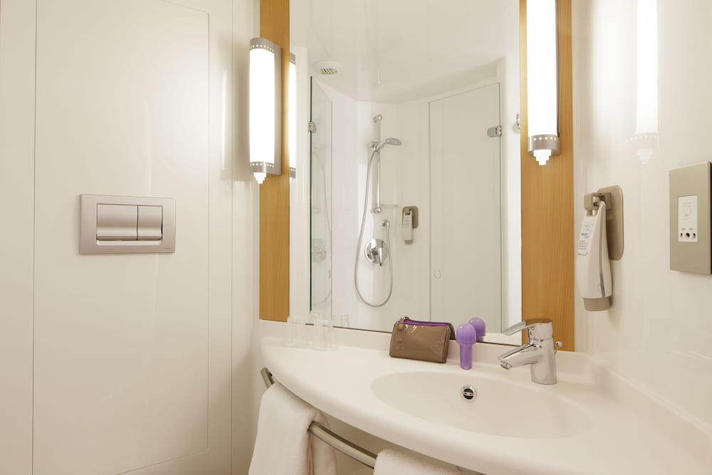 Ibis London Luton Airport
