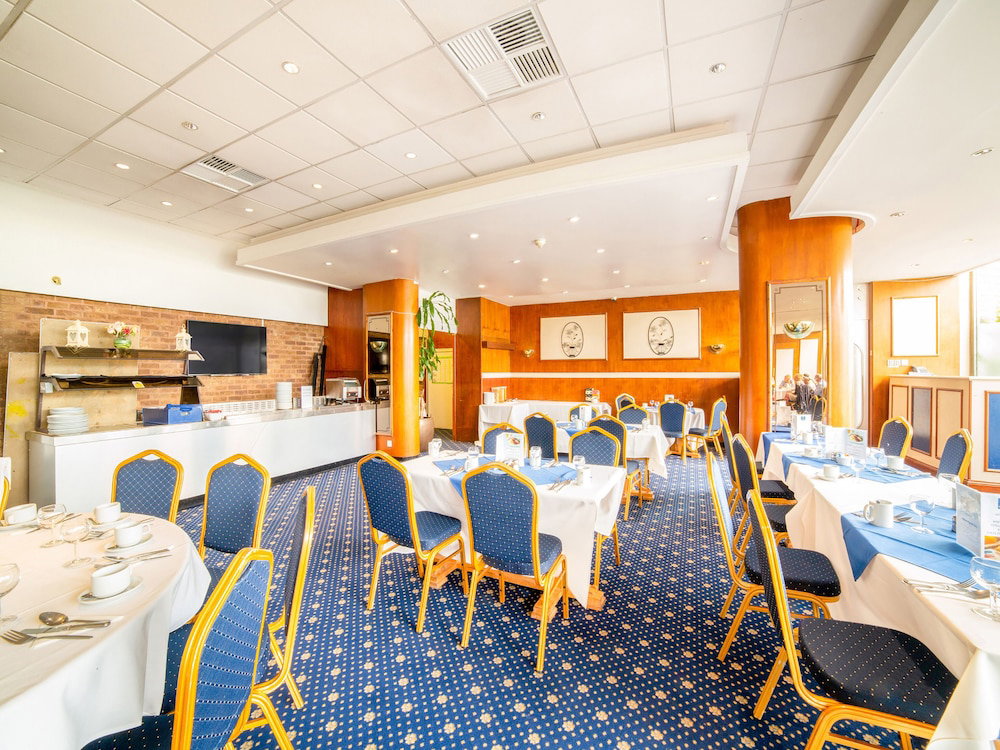 Oyo The Chiltern Hotel