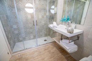Hotel Petit Malaga Congress cazare Malaga