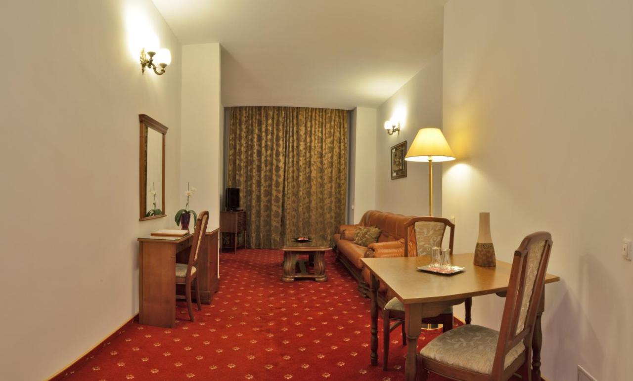 Hotel Emma West