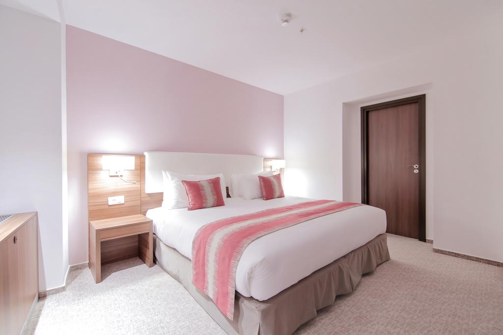 Ramada Plaza By Wyndham Craiova