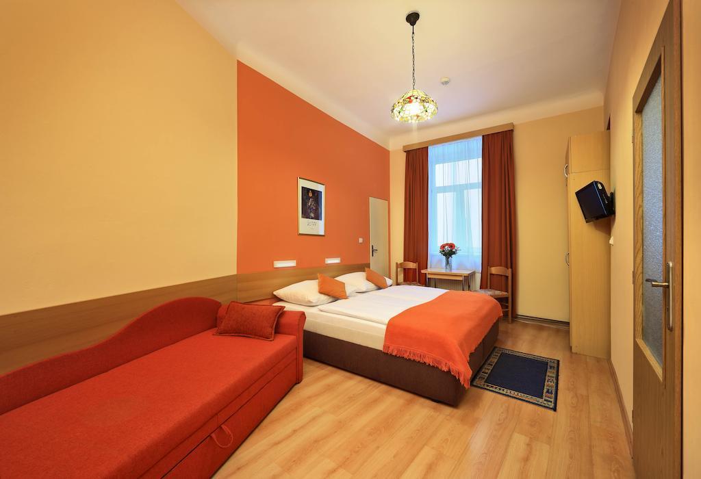 Hotel Hotel Golden City Garni