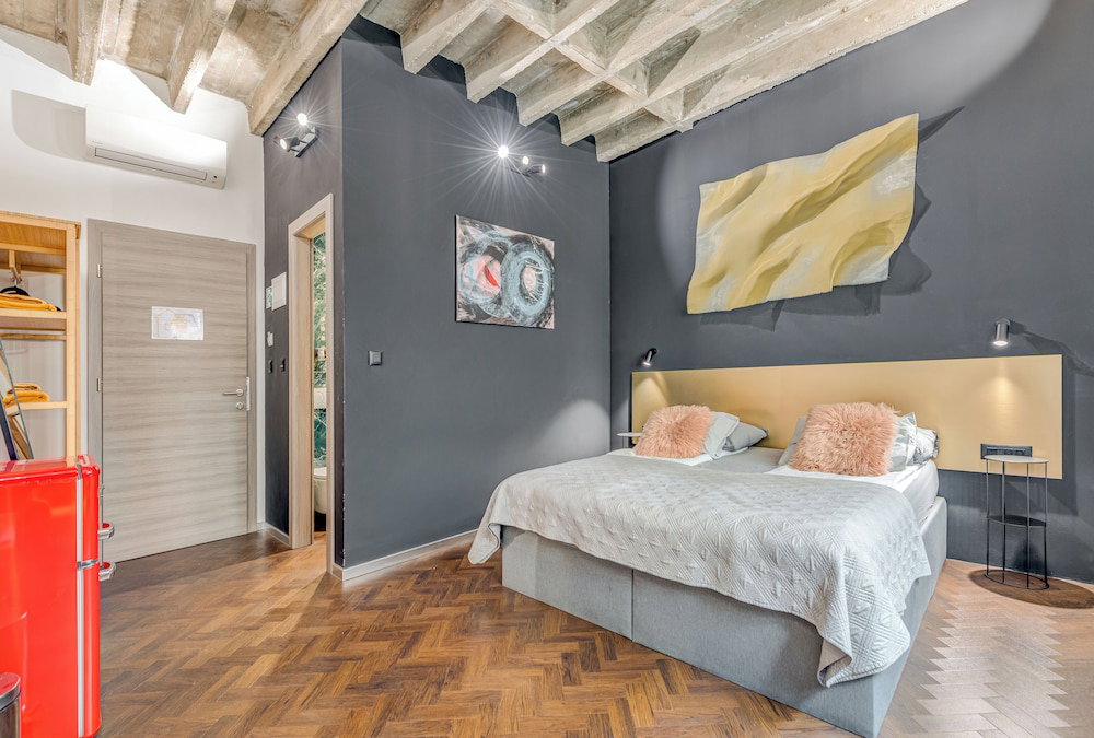 Hotel Booza 69 Luxury Rooms