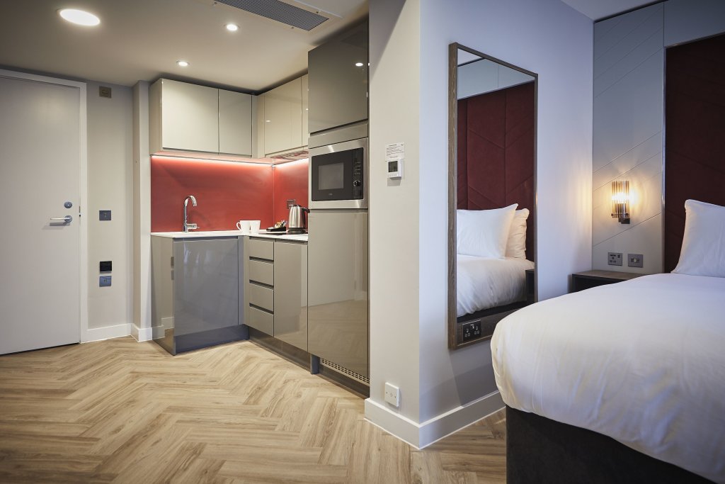 Roomzzz York City