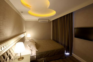 Hotel The Pinehill Hotel & Suites