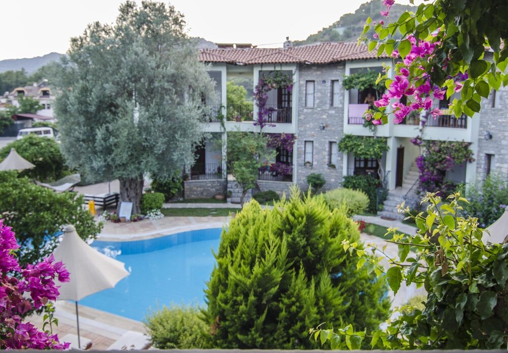 Olive Garden Apart Hotel