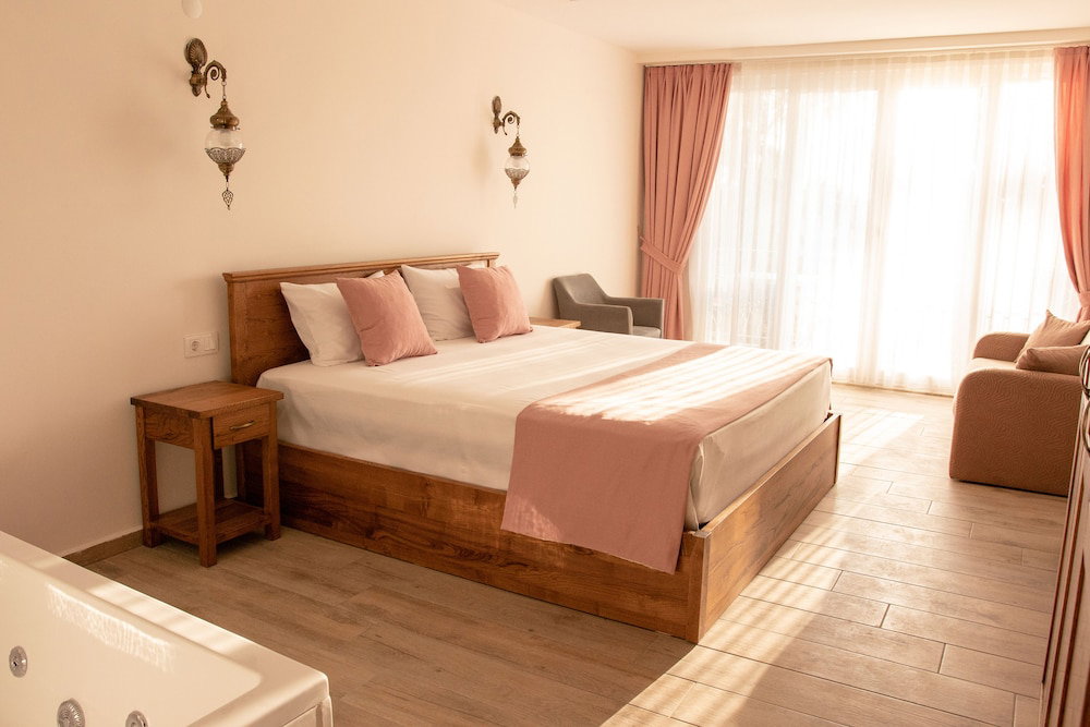 Infinity Ruby Hotel