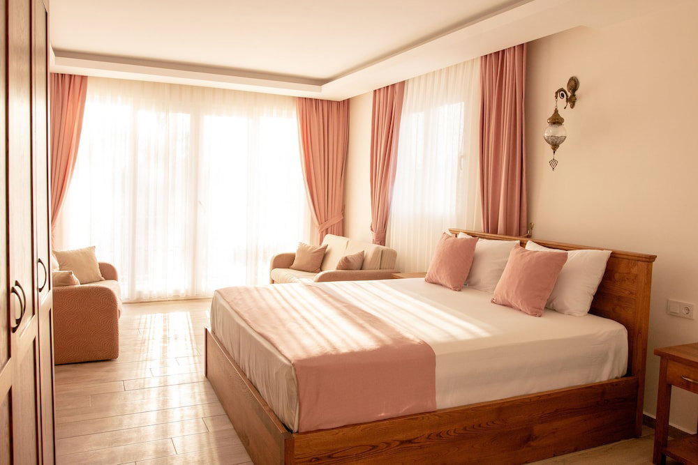 Infinity Ruby Hotel