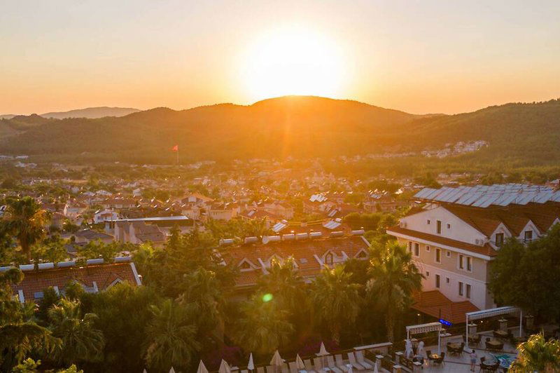 Hotel Perdikia Hill Family Resort & Villas