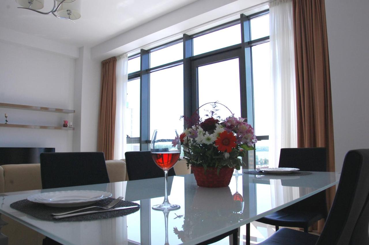Riviera Residence Apartments