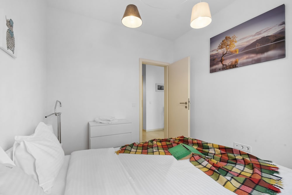 Blue Apartment Near Shopping City Brasov