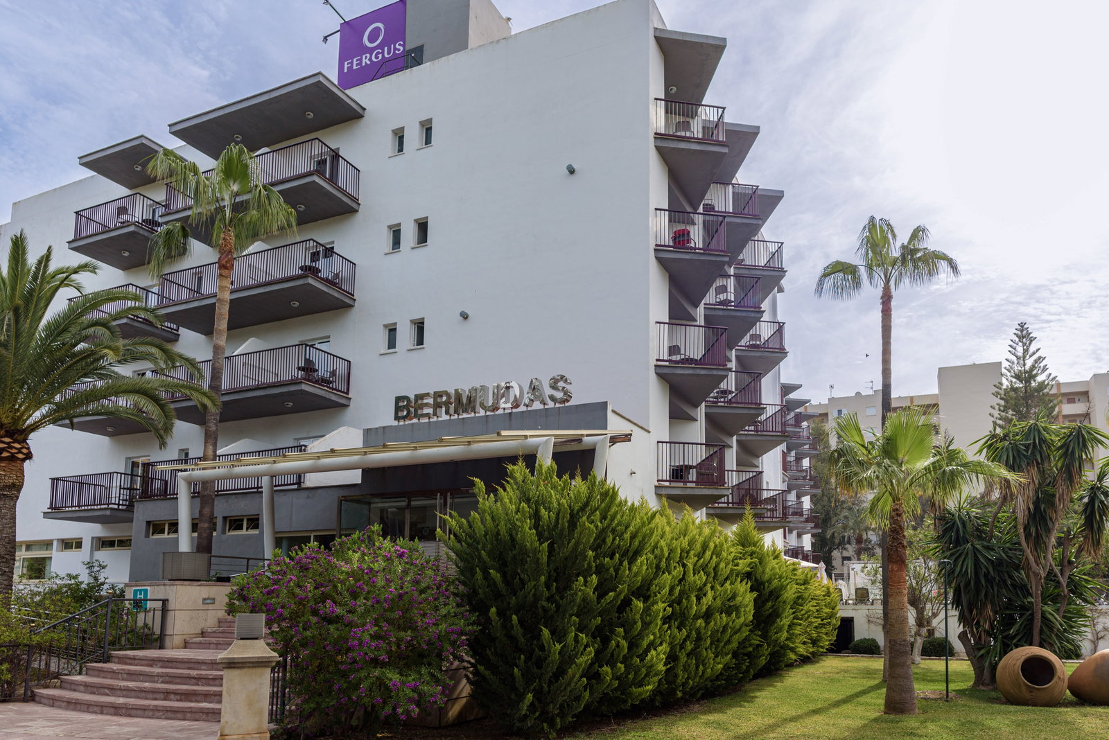 dal travel Fergus Bermudas