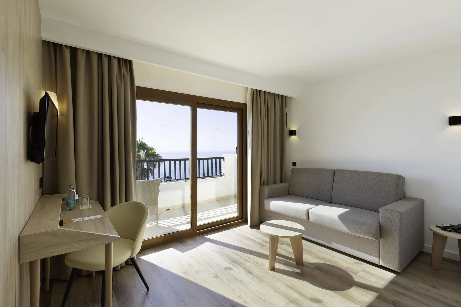 dal travel Alua Suites Las Rocas