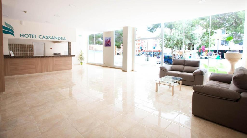 dal travel Cassandra Hotel