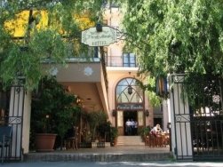 Piccolo Mondo By Citybookings