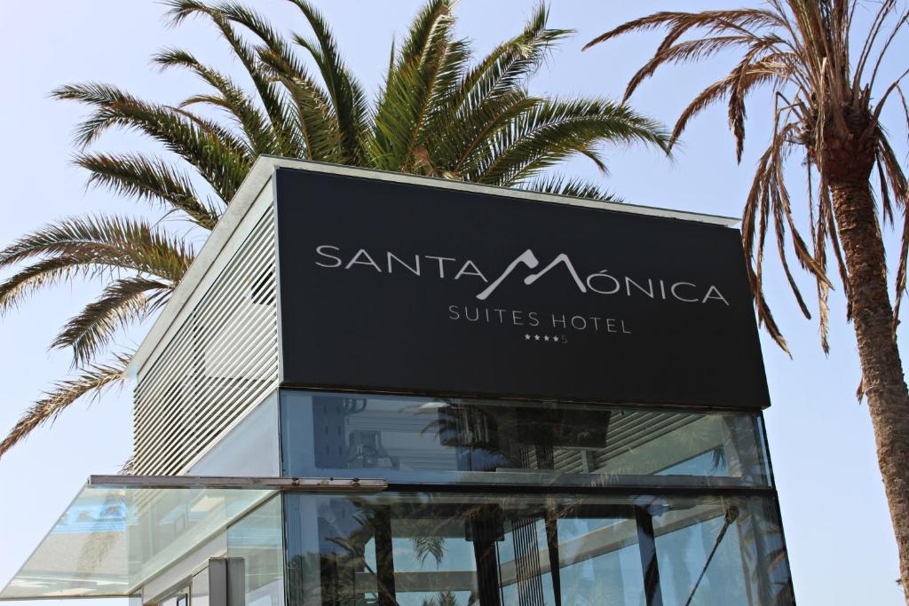 Santa M?Nica Suites