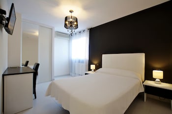 Hostal Mont Royal