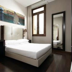 Sejur Hotel Indigo Venice - Sant'Elena, An Ihg Hotel vacanta Veneția