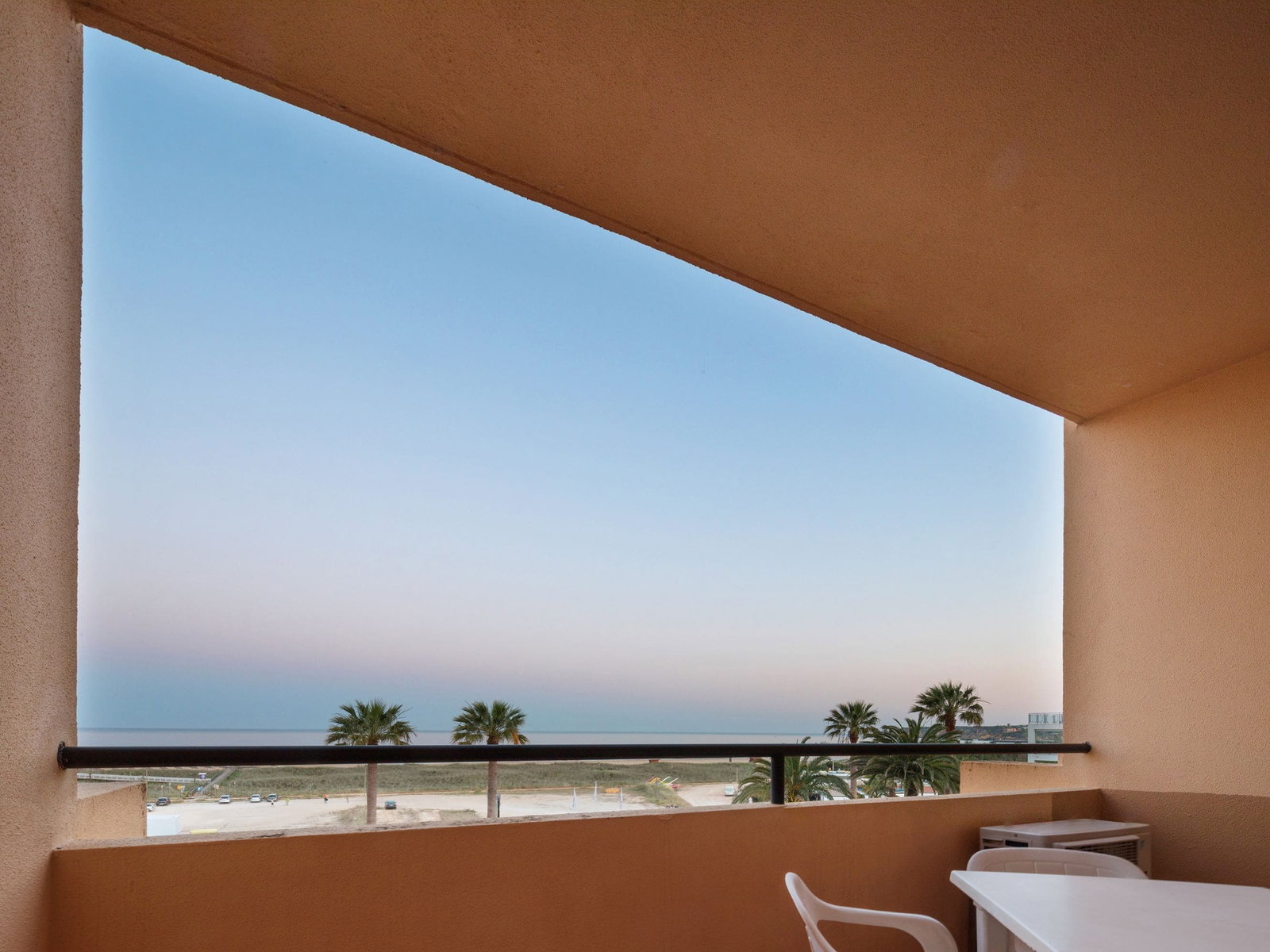 Dom Pedro Lagos Beach Club Apartments
