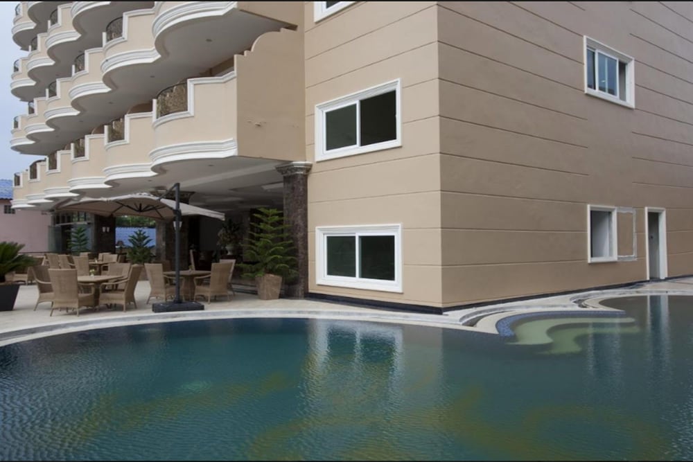 Lk Noble Suite
