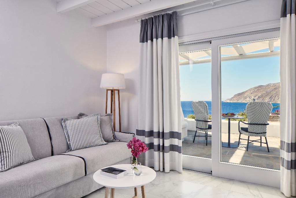 Archipelagos Hotel