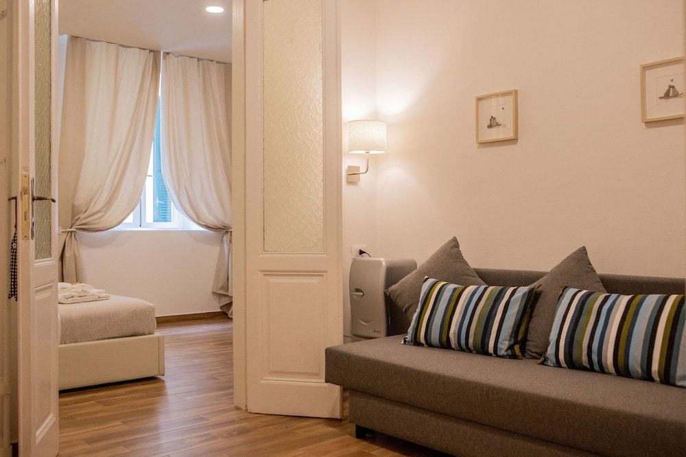 Hotel Cavallotti 21